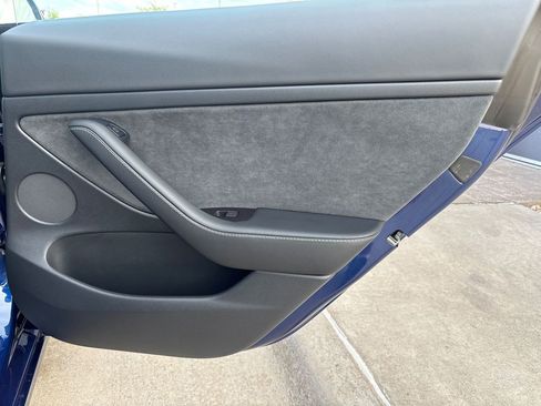 Used 2022 Tesla Model 3 Long Range image 21