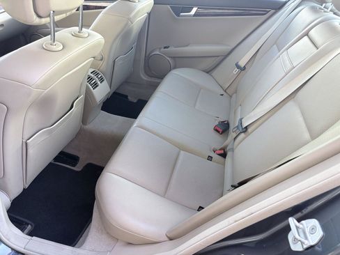 Used 2013 Mercedes-Benz C 250 Sedan image 16