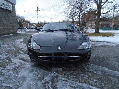 Used 2000 Jaguar XK8 Coupe image 5