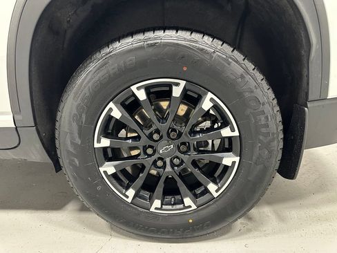 Used 2025 Chevrolet Traverse Z71 w/ Driver Confidence Package AWD/4WD image 63