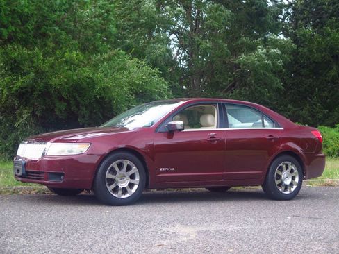 Used 2006 Lincoln Zephyr FWD image 1