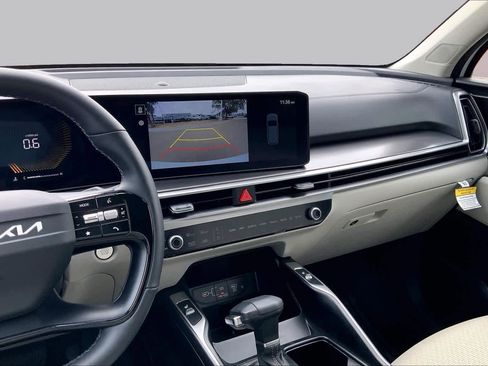 Certified 2026 Kia Sorento S w/ S Panoramic Sunroof Package FWD image 14