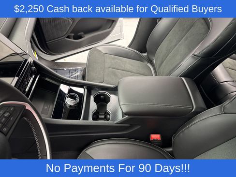 New 2025 Jeep Grand Cherokee Altitude AWD/4WD image 25