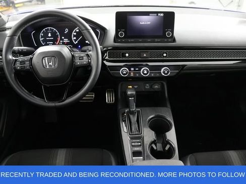 Used 2023 Honda Civic Sport image 2