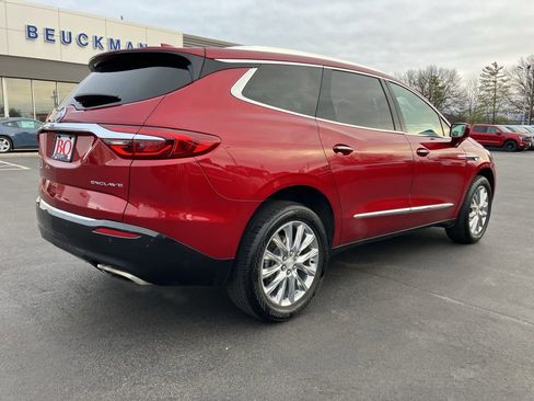 Used 2019 Buick Enclave Essence image 8
