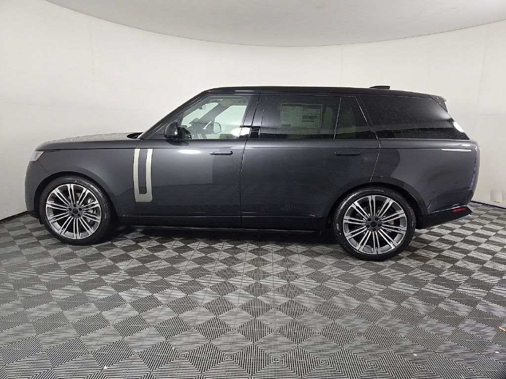 New 2026 Land Rover Range Rover Long Wheelbase SE AWD/4WD image 8