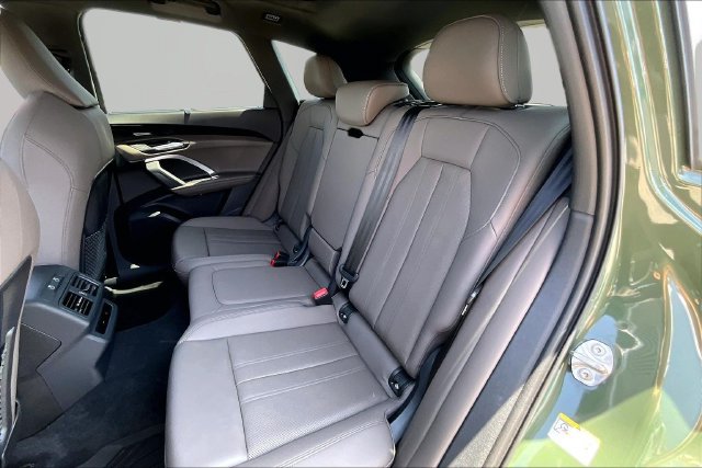 Used 2025 Audi Q5 Premium Plus w/ Premium Plus AWD/4WD image 28