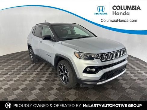 Used 2025 Jeep Compass Limited AWD/4WD image 1