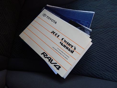 Used 2001 Toyota RAV4 2WD image 20