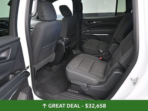 Used 2024 Chevrolet Traverse LT FWD image 18