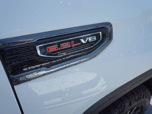 Used 2021 GMC Sierra 1500 AT4 w/ AT4 Value Package AWD/4WD image 5