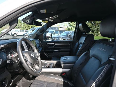 Used 2024 RAM 1500 Laramie AWD/4WD image 18