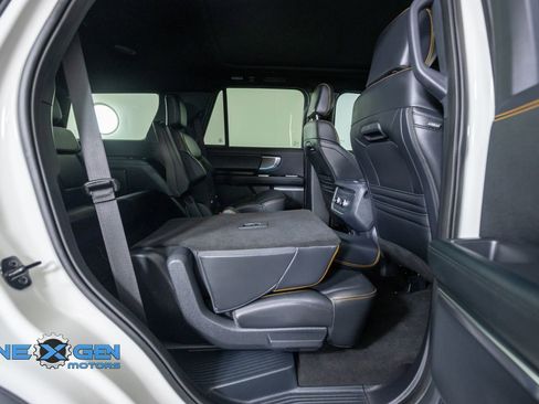 Used 2025 Ford Expedition Tremor AWD/4WD image 42