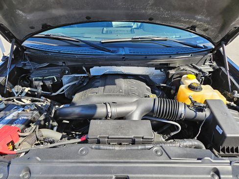 Used 2014 Ford F150 FX4 w/ Equipment Group 402A Luxury image 25