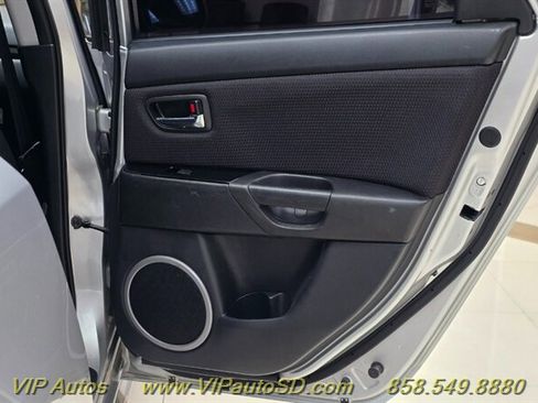 Used 2009 MAZDA MAZDA3 s Touring FWD image 14