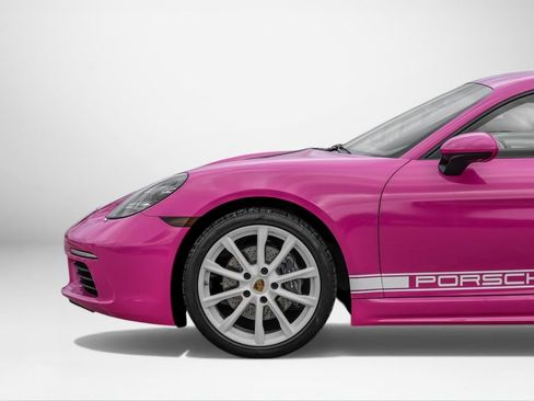 Used 2022 Porsche 718 Cayman RWD image 12