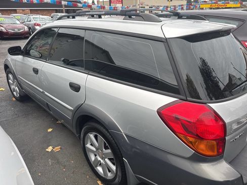 Used 2007 Subaru Outback 2.5i image 3