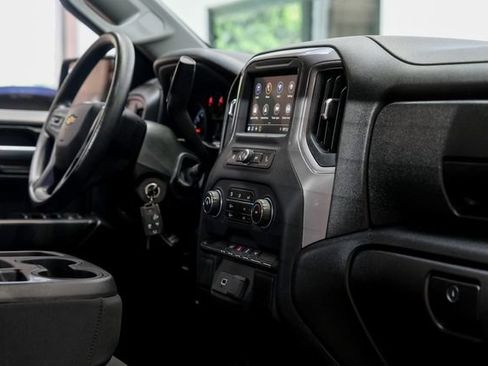 Used 2020 Chevrolet Silverado 1500 Custom w/ Custom Value Package RWD image 44