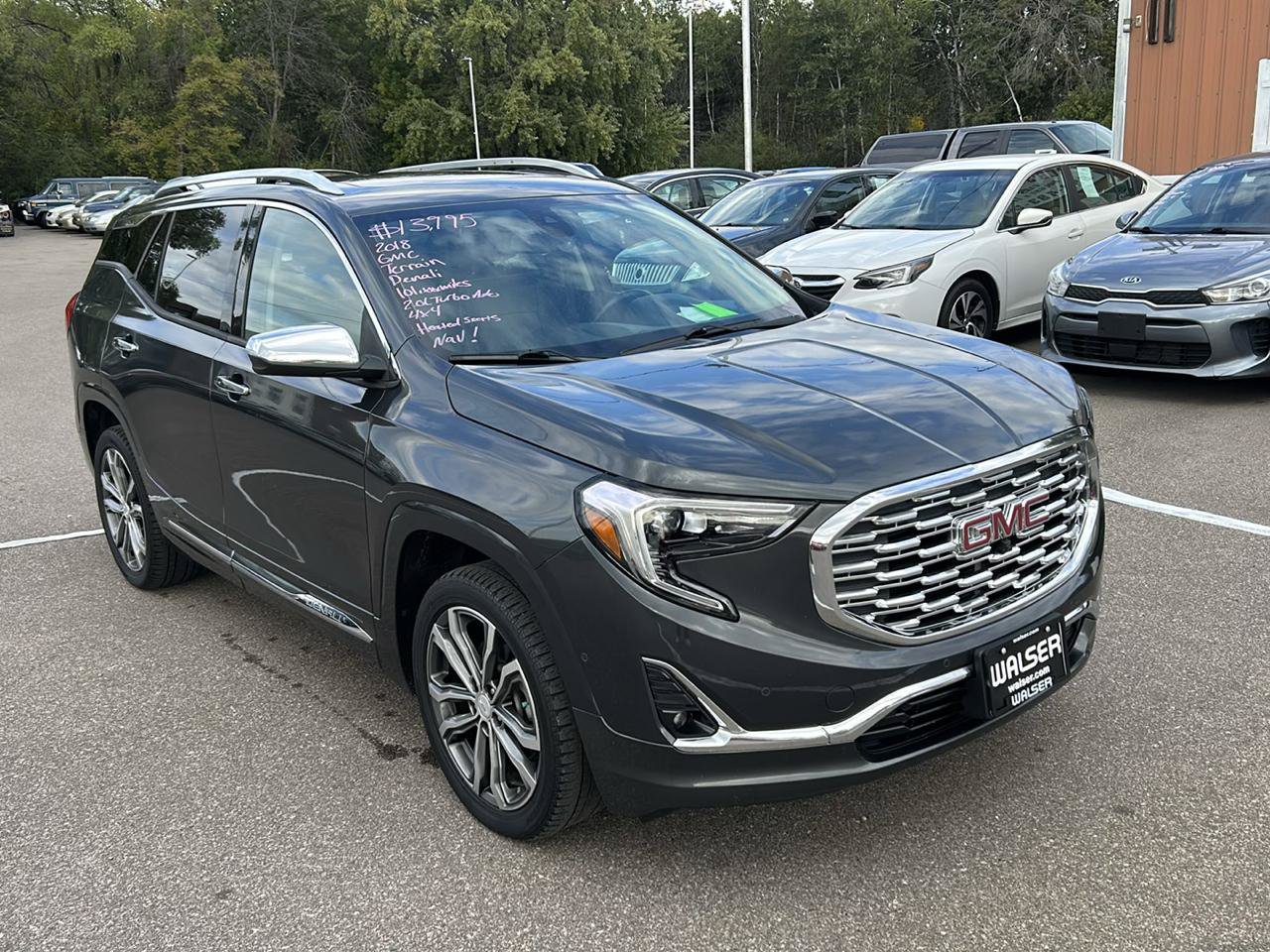 Used 2018 GMC Terrain Denali w/ GMC Pro Grade Package AWD/4WD image 3