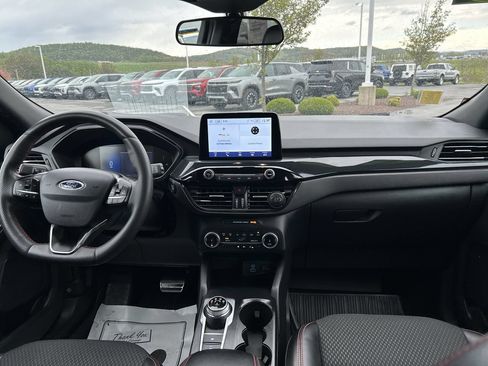 Used 2023 Ford Escape ST-Line AWD/4WD image 16