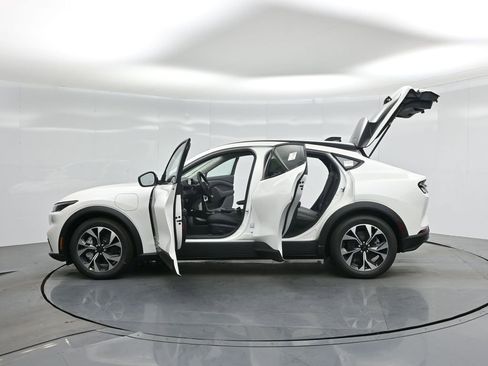 New 2026 Ford Mustang Mach-E Select image 34