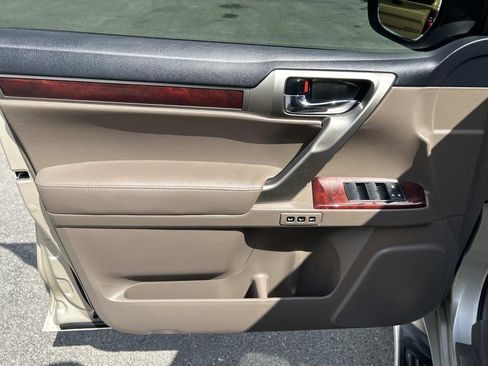 Used 2011 Lexus GX 460 Premium AWD/4WD image 29