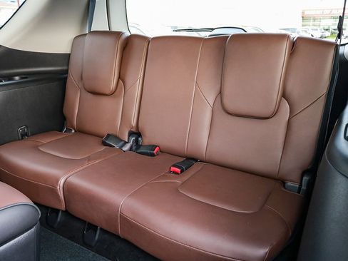 Used 2024 INFINITI QX80 Premium Select w/ All-Season Package image 20