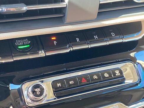 New 2026 Lincoln Corsair Premiere image 24