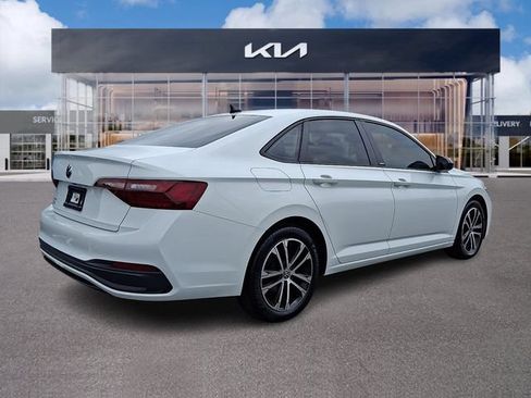 Used 2023 Volkswagen Jetta Sport FWD image 6