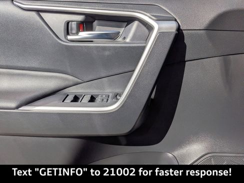 Used 2025 Toyota RAV4 XLE w/ Convenience Package image 27