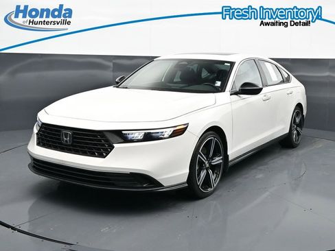 Used 2023 Honda Accord Sport image 4