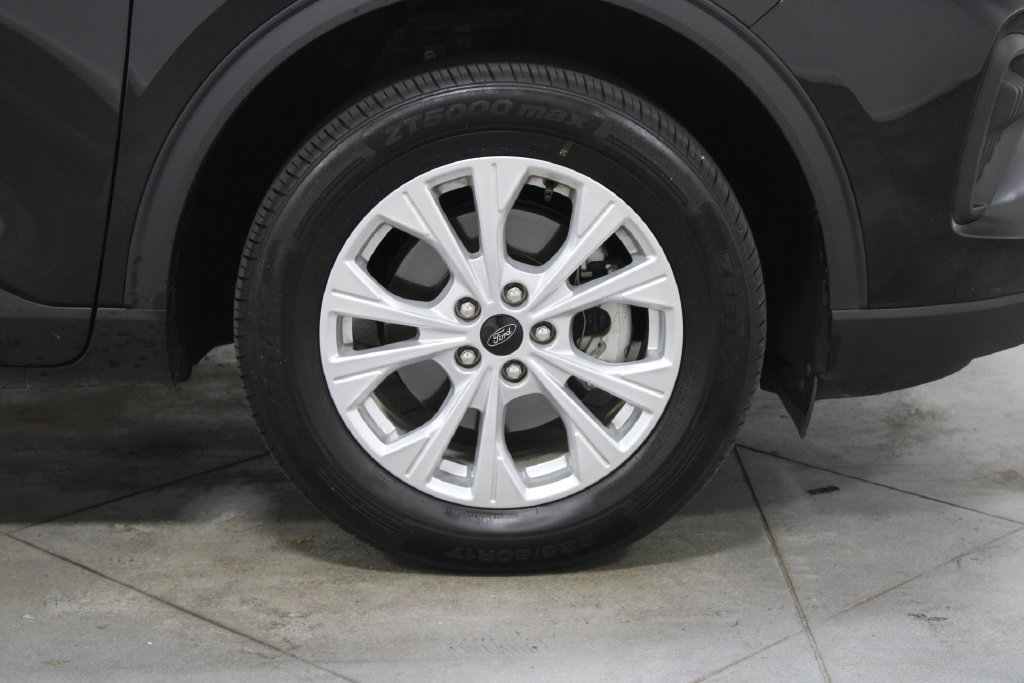 Used 2025 Ford Escape Active AWD/4WD image 12