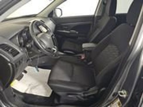 Used 2021 Mitsubishi Outlander Sport SE image 2