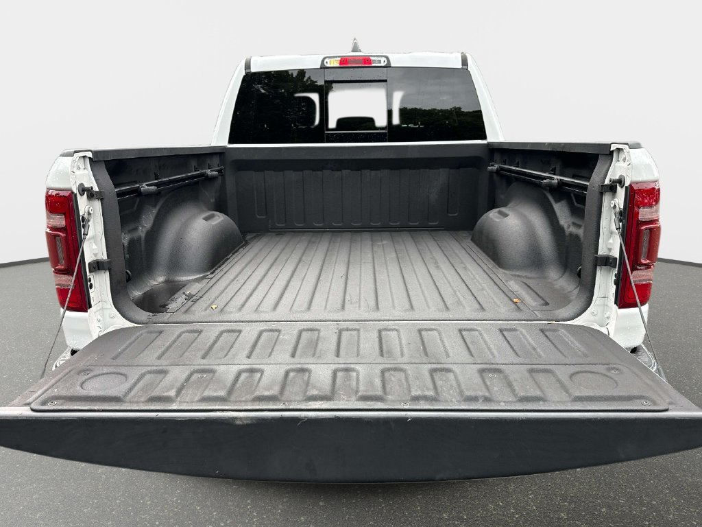 Used 2019 RAM 1500 Laramie AWD/4WD image 11