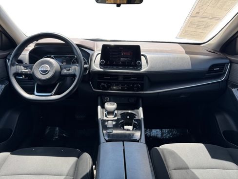 Used 2023 Nissan Rogue S FWD image 12