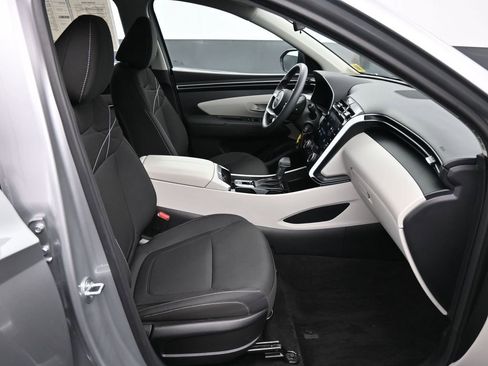 Used 2023 Hyundai Tucson SE image 24