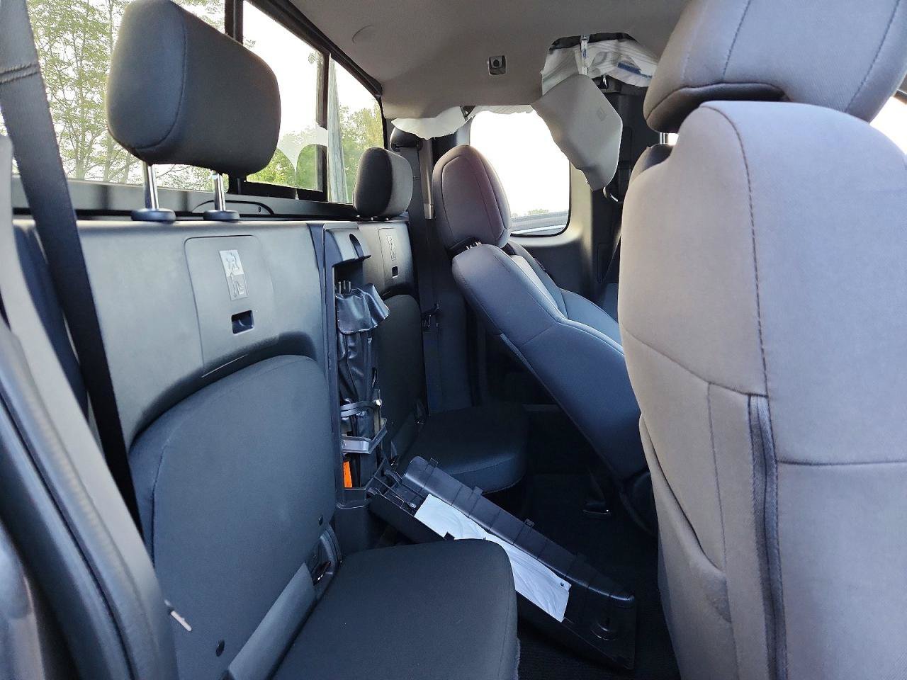 Used 2026 Nissan Frontier S AWD/4WD image 7