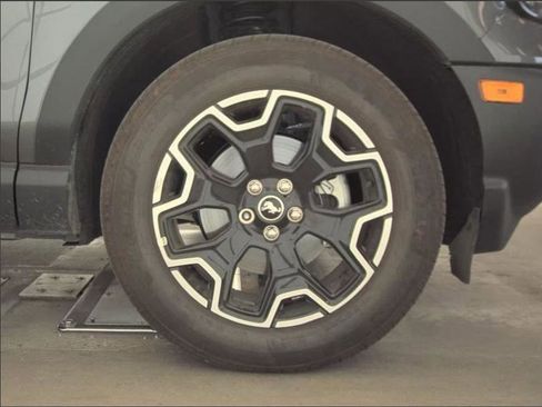 Used 2025 Ford Bronco Sport Outer Banks w/ Outer Banks Tech Package+ image 24