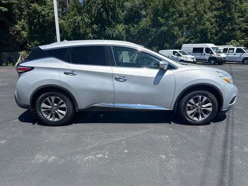 Used 2016 Nissan Murano SL w/ SL Technology Package AWD/4WD image 2
