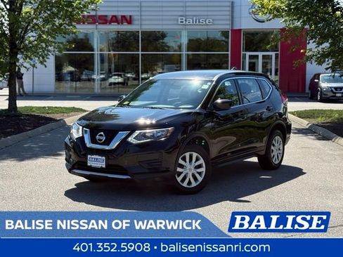 Used 2017 Nissan Rogue S AWD/4WD image 1