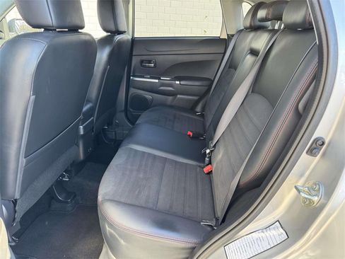 Used 2024 Mitsubishi Outlander Sport ES image 17