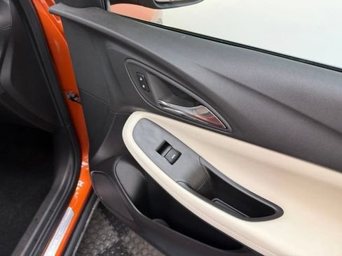 Used 2023 Buick Encore GX Preferred w/ Cold Weather Comfort Package FWD image 39