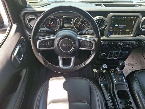 Used 2023 Jeep Wrangler Unlimited Sahara w/ Cold Weather Group AWD/4WD image 21
