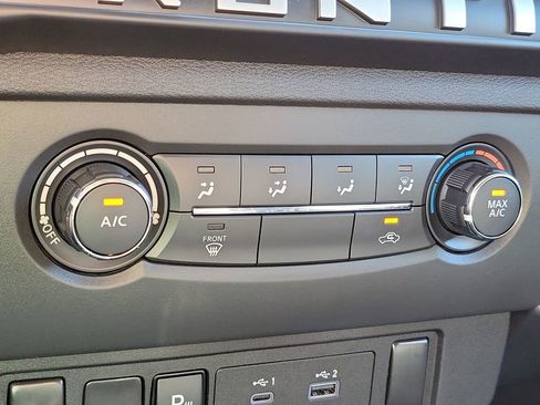New 2025 Nissan Frontier SV image 11