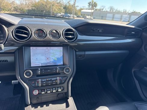 Certified 2021 Ford Mustang Shelby GT500 w/ Technology Package image 16