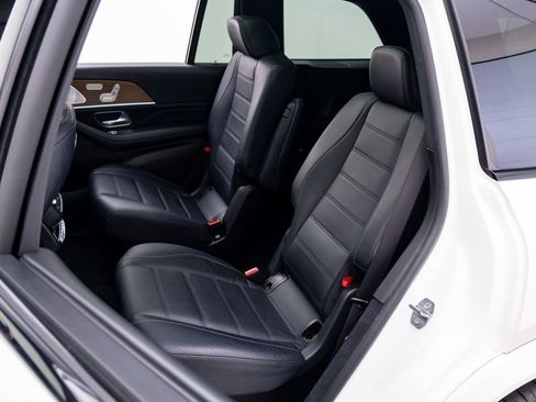 Used 2020 Mercedes-Benz GLS 580 4MATIC image 19