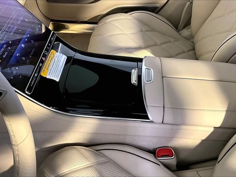 New 2026 Mercedes-Benz Maybach S 680 4MATIC image 10