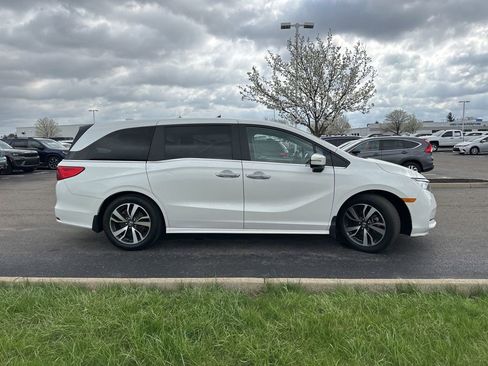 Used 2023 Honda Odyssey Touring image 11
