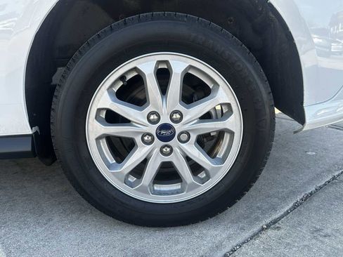 Used 2020 Ford Transit Connect XLT image 6