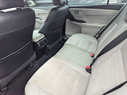 Used 2017 Toyota Camry XSE image 12